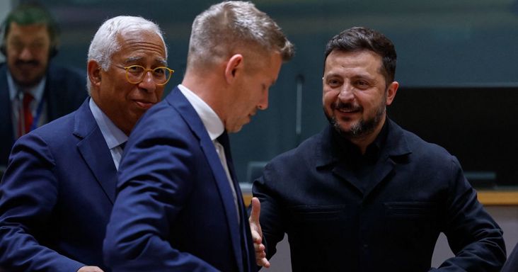 Szokatlan kéréssel fordult Magyar Péterhez Zelenszkij – lezárt vasúti szerelvények haladnának át Magyarországon