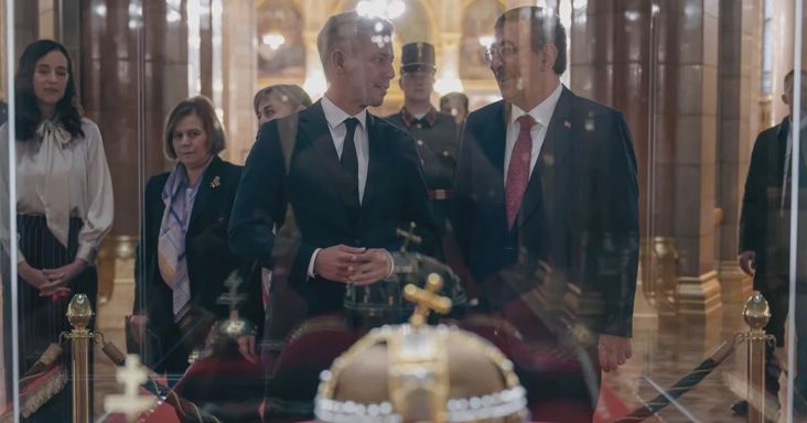 Október 23: Egymás után érkeznek a külföldi delegációk Budapestre