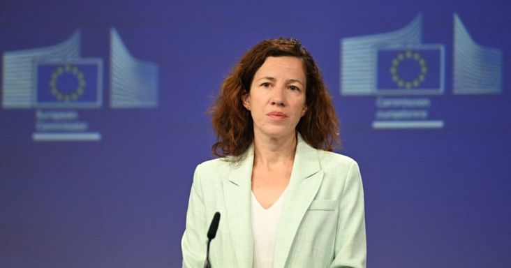 Budapestre utazott tárgyalni az EU szociális jogokért felelős biztosa