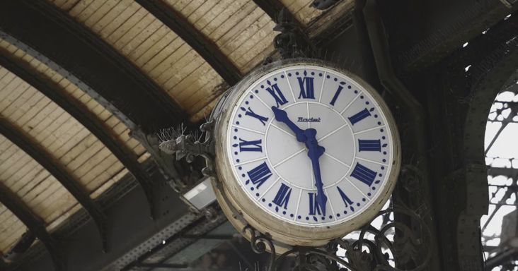 Újra napirendre kerül az óraátállítás eltörlése, de az uniós országok továbbra sem értenek egyet