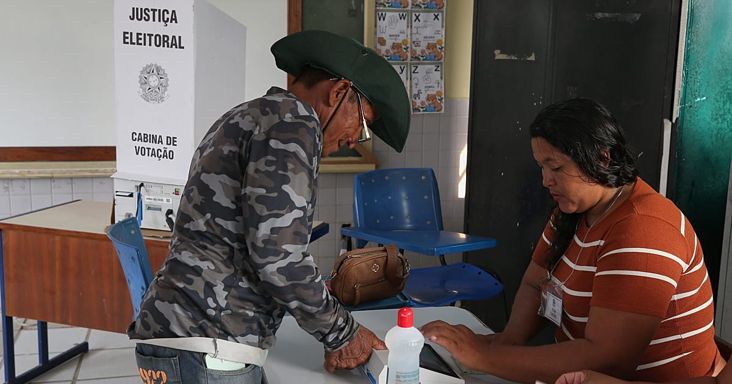 Brazília: hosszú sorok és folyami utak a sorsdöntő elnökválasztáson