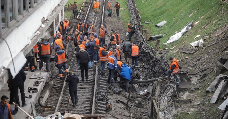 Súlyos orosz légicsapások Kijevben, Zelenszkij: nem kaptunk figyelmeztetést a partnerektől