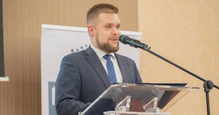 A győri polgármester szólt Karácsony Gergelynek, hogy csak a saját nevében beszéljen, amikor a költségvetést véleményezi
