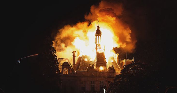 Lángokban Franciaország: 1200 embert tartoztattak le, miután elszabadult az erőszak – videó