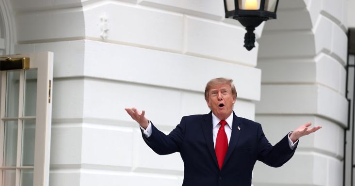 Miért lett rekordnépszerűtlen Trump a ciklus felére?