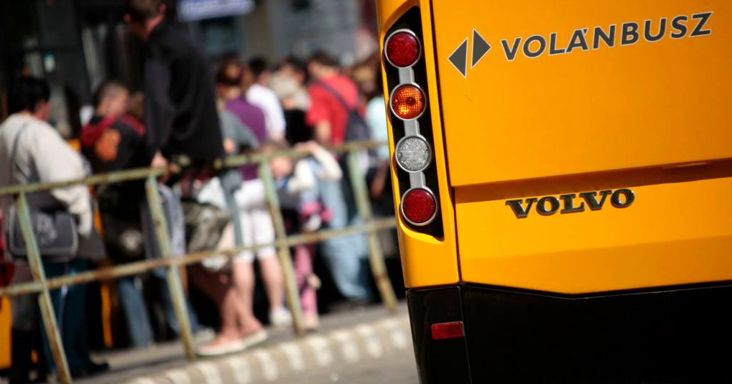 Kirúgták a NAV egyik elnökhelyettesét, a háttérben a Volánbusz-ügy állhat