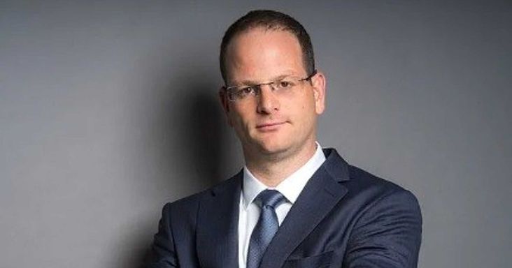 Volánbusz-ügy: Megszüntették Jellinek Dániel, az ország egyik leggazdagabb emberének letartóztatását