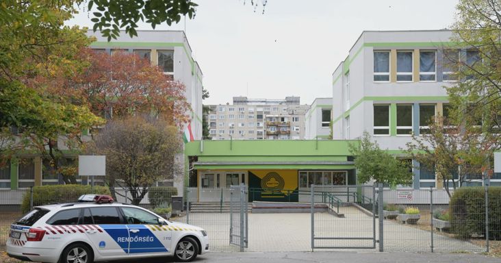 Lakosság segítségét kér a rendőrség a csütörtöki budapesti iskolai bombafenyegetések miatt
