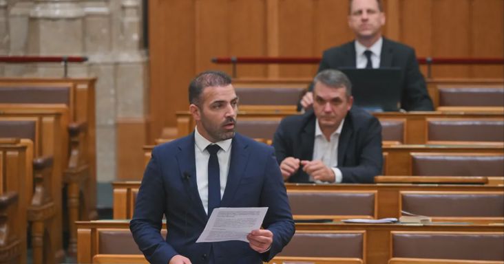 Beszólt Kapitány István távozó államtitkárának a tiszás Tárkányi Zsolt