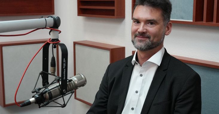 Hegedűs: A kormány nem feltétlenül mutatta azt a bátorságot, ami a megfelelő jogalkotáshoz szükséges lenne menekültügyben
