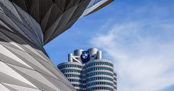 Annyian jelentkeztek a BMW önkéntes leépítési programjára, hogy le kellett állítani