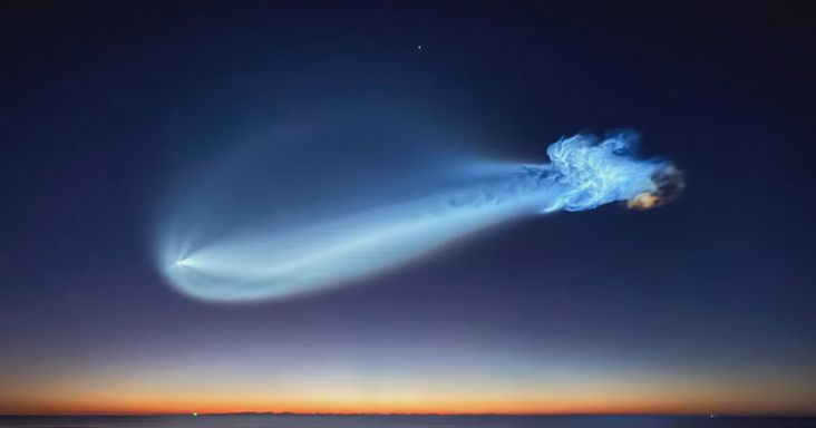 Űrmedúza jelent meg az égen a SpaceX rakétájának indítása után