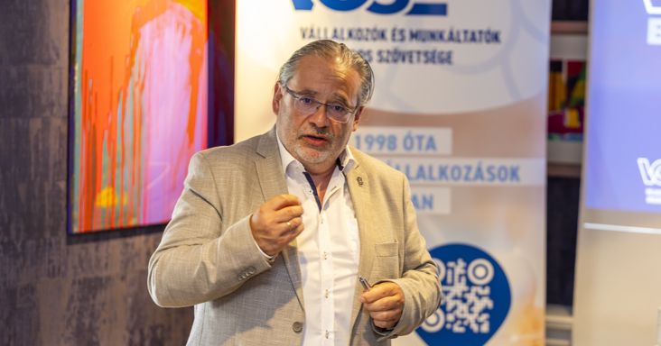Napokon belül kiderül, mekkora lehet a minimálbér jövőre
