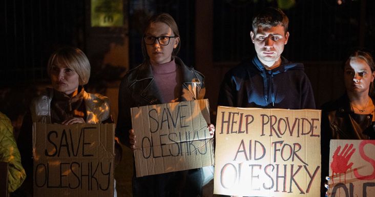 A pápa Putyinnál járt közben egy ukrán kisváros érdekében