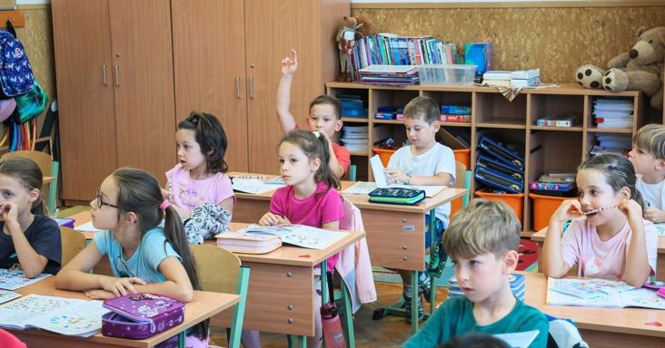Sötét varázslatok kivédése, illemtan vagy KRESZ? – Elszabadultak az ötletek, hogy mit tanuljanak a gyerekek