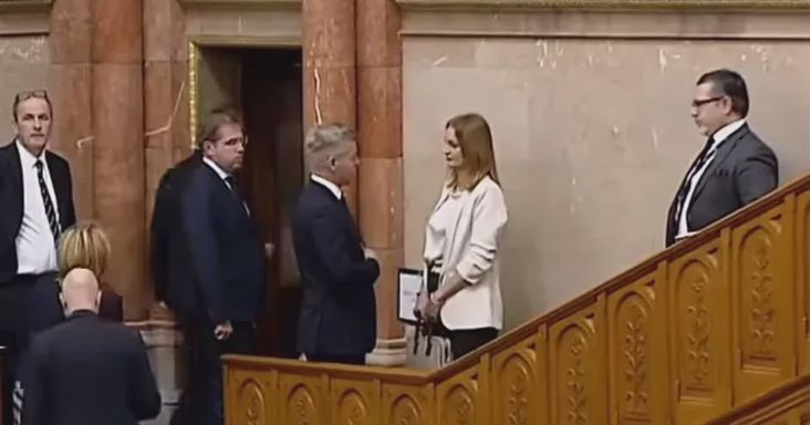 Németh Balázs szerint Magyar Péter magához rendelte a házelnököt, Forsthoffer Ágnes kiakadt