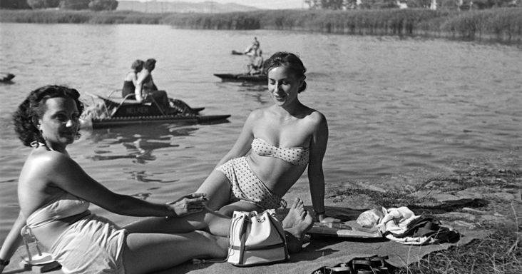 Te tudod, ki találta fel a balatoni vízibiciklit? – Íme a sztori: egy elfeledett 1956-os feltaláló nyomában (VIDEÓ)