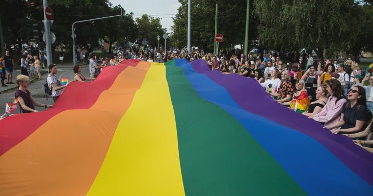 Rétvári Bence: a KDNP jogsegélyszolgálatot indít a "genderpropaganda" megjelenése miatt