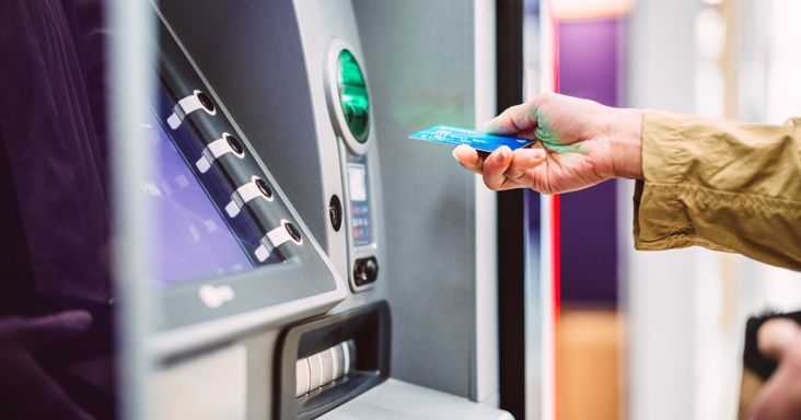 Megtéveszthették ezen ATM-ek felhasználóit, lépett az üzemeltető