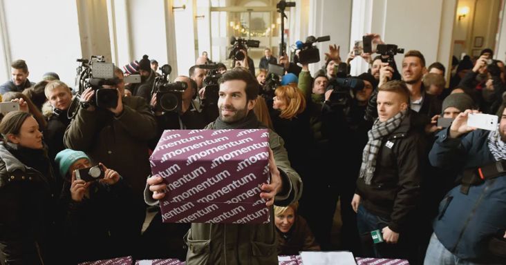 Levédetné a „NOlimpia” szót a Momentum