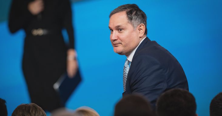 A PM feljelentést tett Nagy Márton külföldi útjai miatt