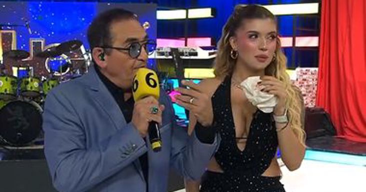 Belerúgott egy drónt egy modell arcába egy mexikói varietéműsor vezetője, aztán mintha mi sem történt volna – videó