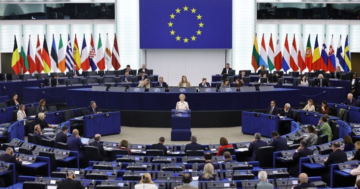 Ursula von der Leyen: az Oroszországgal szembeni szankciók a háború teljes lezárásáig érvényben maradnak
