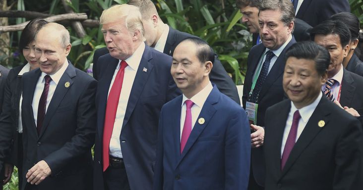 Putyin Trumppal és Hszivel készül megegyezni az ukrajnai háború lezárásáról