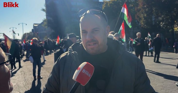 Bede Zsolt kimondta az igazat a művészekről, akik április 12-e előtt még ott voltak a meneten, azóta meg már a posztjaikat is kitörölték a múltról – videó