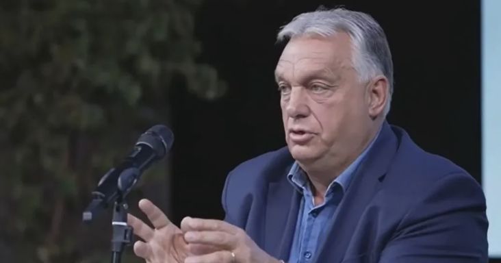 „Lázárra is vadásznak, de rám aknavetővel lőnek” – mondta Orbán Viktor