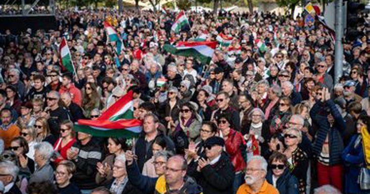 „Politikai foglyok lettünk, mert keresztény kultúránk mellett álltunk ki” – ez történt a Fidesz október 23-i megemlékezésén