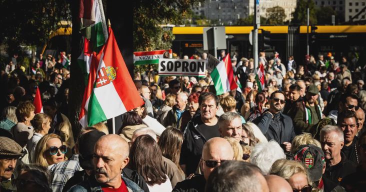 Kiszelly Zoltán szerint a Fidesz erőt mutatott, Magyar Péter beszéde elsikkadt október 23-án
