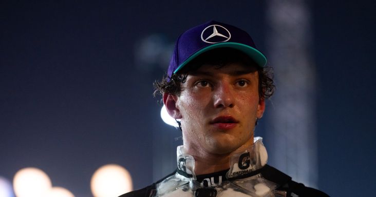 Egyetlen futamra a halhatatlanságtól: Kimi Antonelli már vasárnap átírhatja az F1 történelemkönyvét