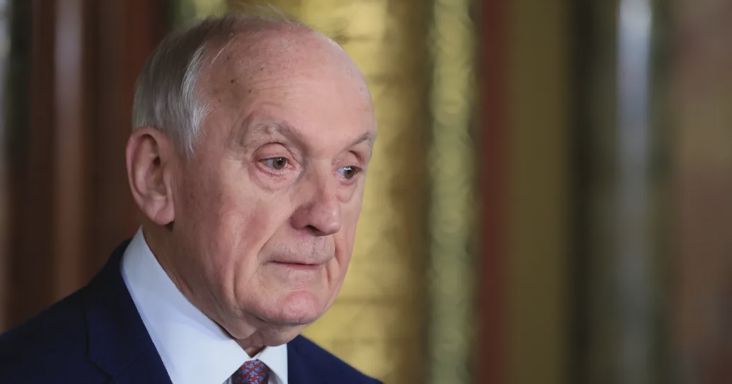 A köztársasági elnök szerint jelenleg vértelen forradalom zajlik az országban