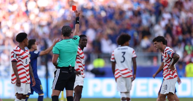 Szabályt változtat a FIFA, hogy többé ne ismétlődhessen meg a Balogun-botrány