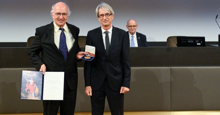 Kollár János kapta a Bolyai János Nemzetközi Matematikai Díjat