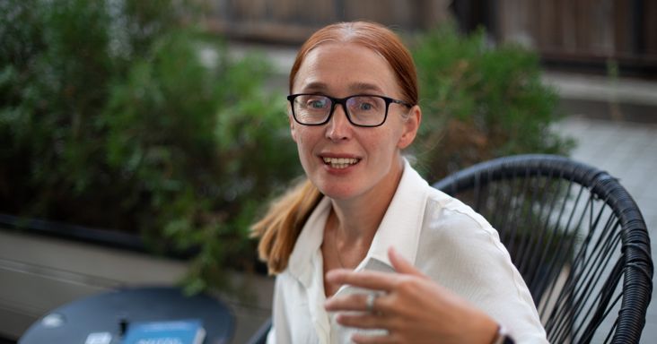 „Az őszinteség hiánya az ukrán társadalom számára rendkívül nehéz kérdéssé vált” – a haza védelme a nők ügye is, de ki váltja le az évek óta harcoló katonákat?