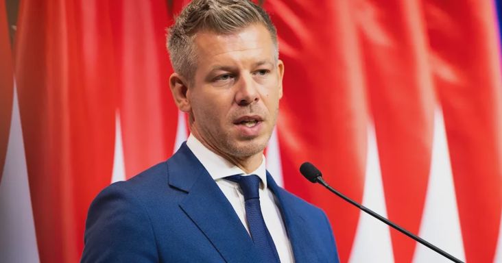 Formabontó beszámoló egy miniszterelnöki napról