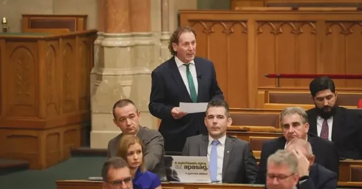 Ki a felelős az ecseri csomagkáoszért?