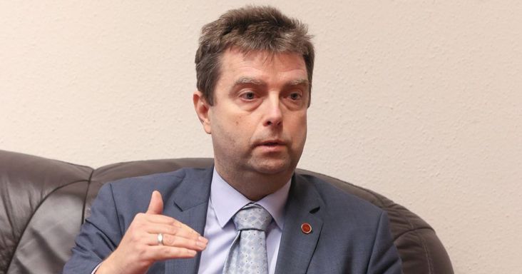 Soron kívül beidézi Fürcht Pált a végrehajtói visszaéléseket vizsgáló bizottság