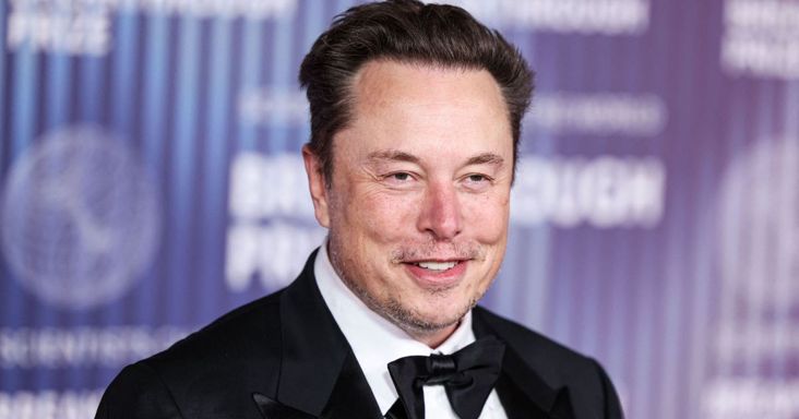 Musk ledobta a bombát: összeolvadhat a Tesla és a SpaceX – új szuperbirodalom születhet!