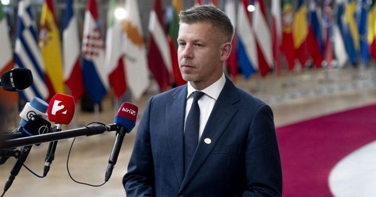 Hazai hátszéllel érkezett meg Magyar Péter az EU-csúcsra: bombasikert hozott az állampapírok aukciója, de a kormányfő nem engedhet ki – közeleg a legfontosabb teszt