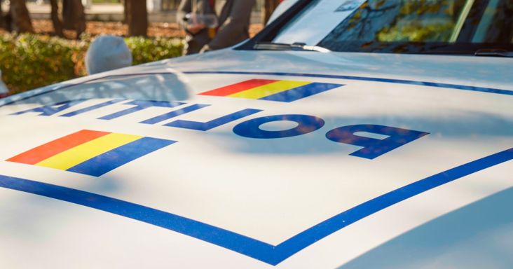 Véres támadás az iskolában: késsel rontott a tanárnőjére és egy diáktársára a 13 éves fiú
