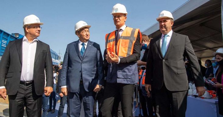 Mészáros Lőrinc birodalma meginoghat, a déli körvasút ügye csak a kezdet lehet