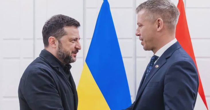 Négyszemközt tárgyalt Zelenszkijjel Magyar Péter