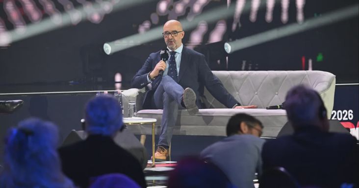 Vizsgálat jön Kovács Zoltán feleségének 713 milliós közbeszerzése után, ahol minden riválist kizártak