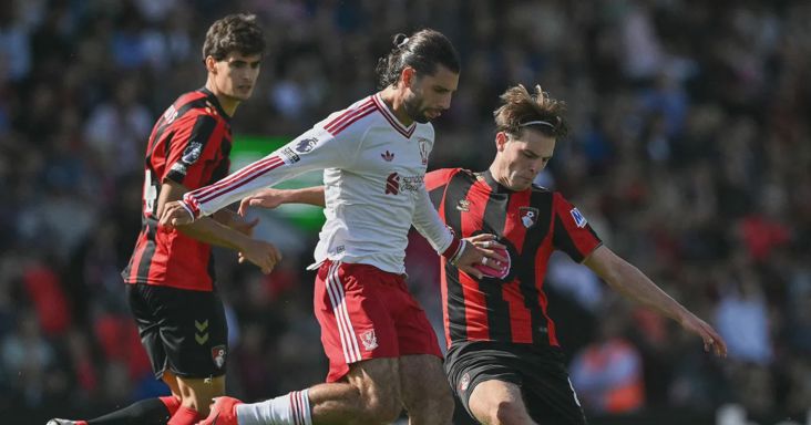 Szoboszlait és Tóth Alexet is érintheti a Liverpool megdöbbentő döntése
