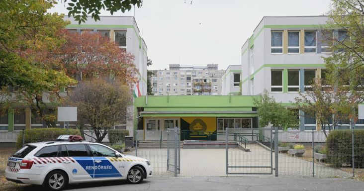 Bombafenyegetést kapott két iskola a XV. kerületben