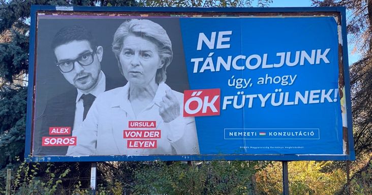 Magyar Péterhez fordult a Reklámszövetség: a kék plakátok nyerteseinek kedvezhet az új rendelet