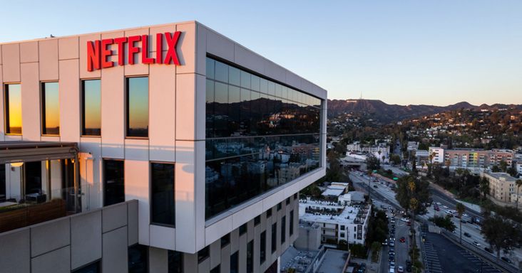 Ezer dolgozójától válik meg a Netflix, évek óta nem látott leépítések jönnek